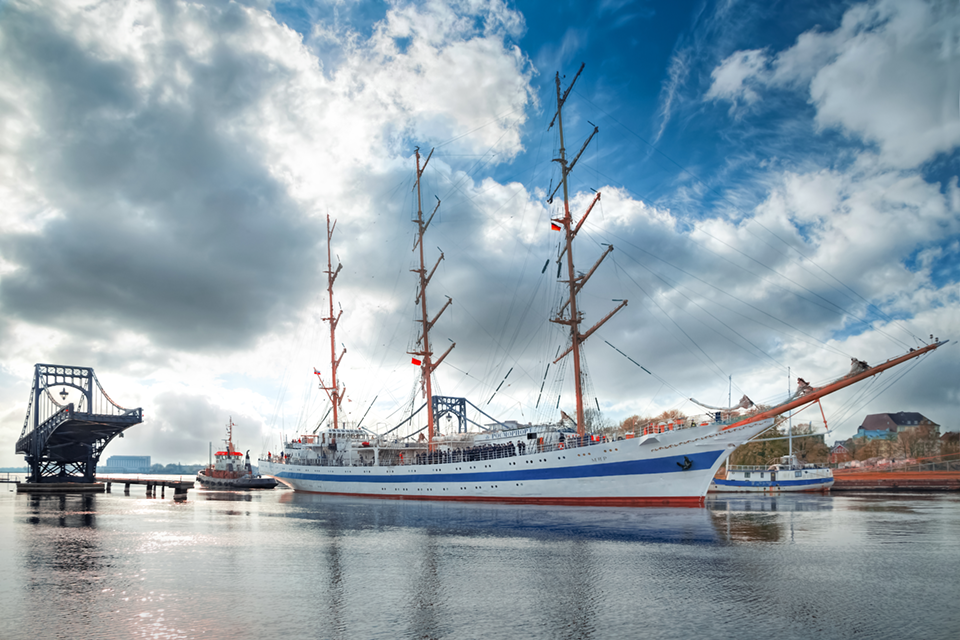 20160502-MIR-verlässt-Wilhelmshaven